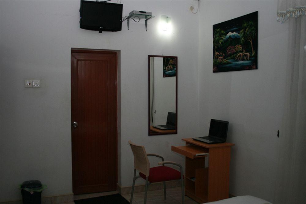 Blue Gum Hotel Ja Ela Bagian luar foto